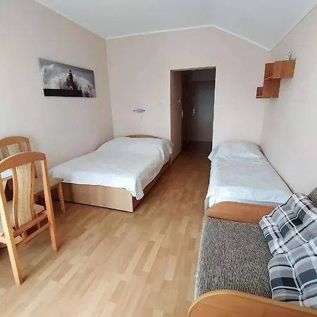 Roksana Konukevi 3*