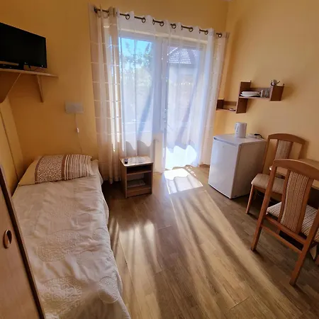 Roksana Guest house Rewal